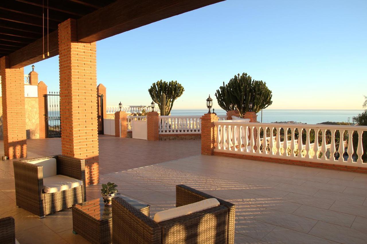 El Palomar Azul With Pool And Sea View