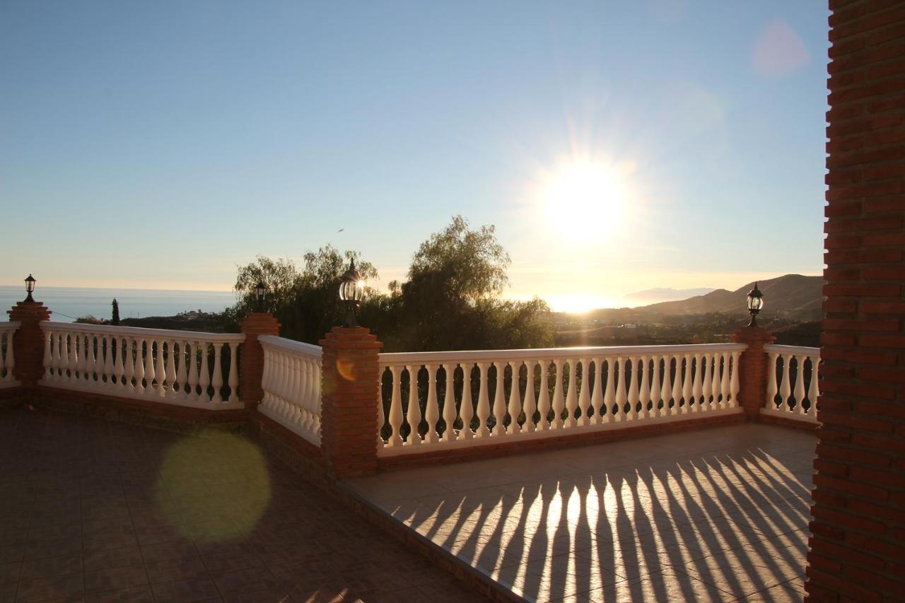 El Palomar Azul With Pool And Sea View Villa *